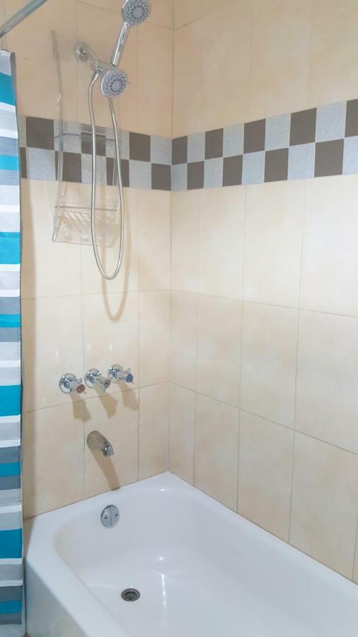 Donhead New Kingston Apt 5 المظهر الخارجي الصورة